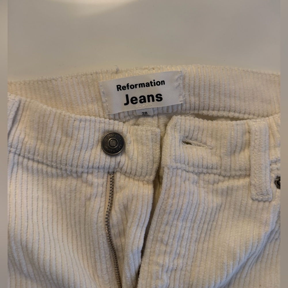 Reformation Val 90s Mid Rise Straight Corduroy Pants - Picture 4 of 8